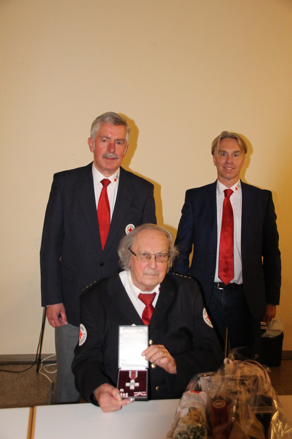 Norbert Södler, Präsident des DRK Landesverbandes, Heiner Kauck, Geschäftsführer Michael Kronberg