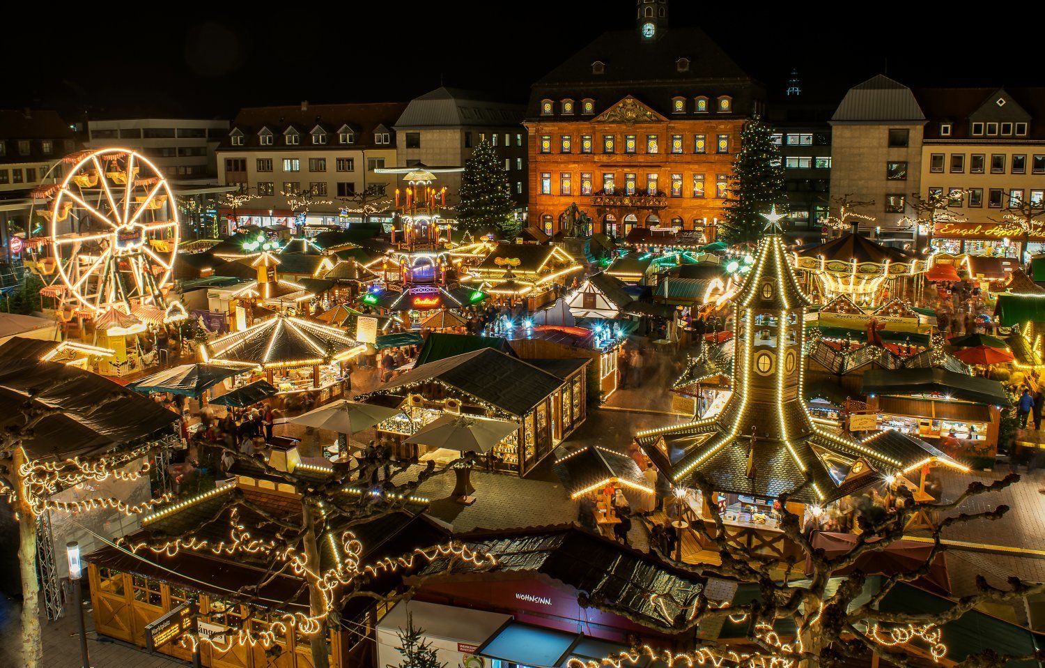 Der Hanuer Weihnachtsmarkt findet trotz steigender Coronafälle unter 3G-Bedingungen statt.