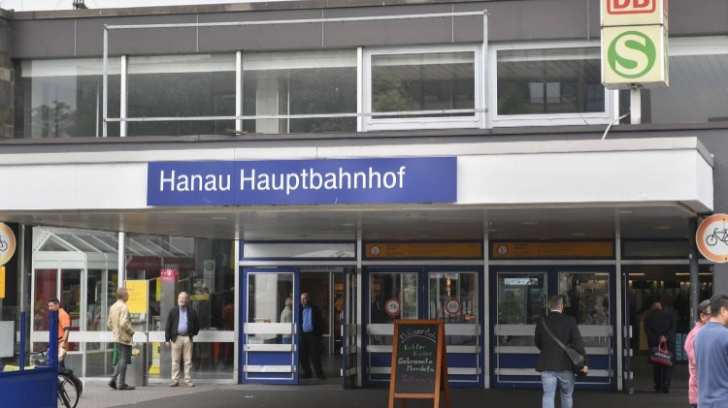Reisende ab Hanau können sich auf einen volleren Fahrplan freuen.