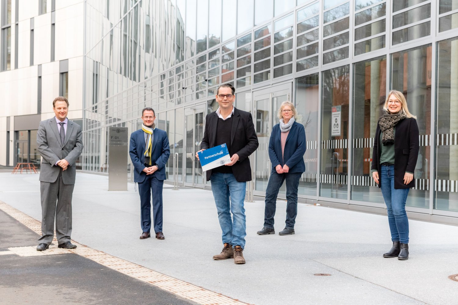 Stefan Prochnow, Dr. André Griemert (beide HOLA), Jochen Fischer, Marion Steinmeyer, Beatrice Kiefaber (alle drei Universität Marburg).