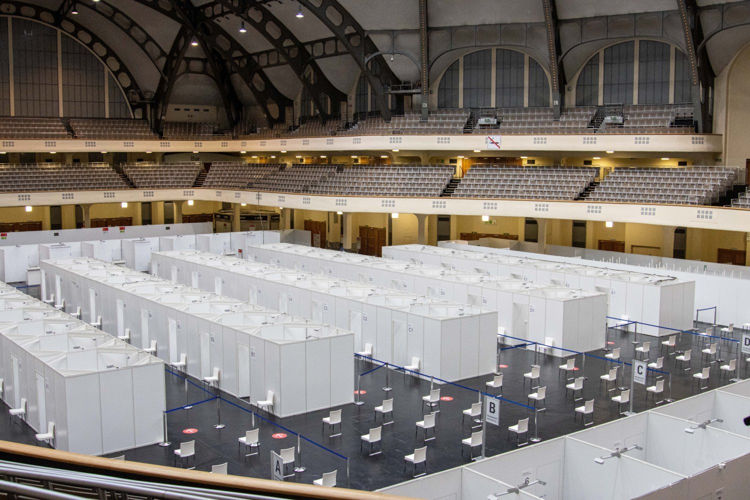 Das Impfzentrum in der Festhalle in Frankfurt am Main