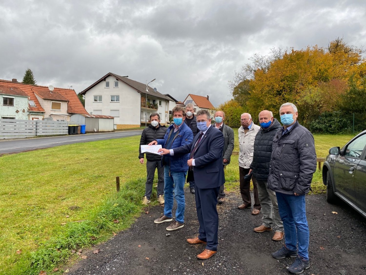 Das Bild zeigt MdL Michael Reul mit Hartwin Noll, Wolfgang Heid, Hubert Möller, Heinrich Haussmann, Manfred Spielmann und Jürgen Franz. 