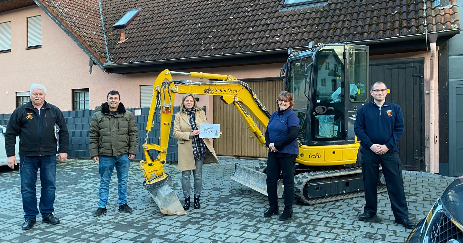 Spende für die Fördervereine der Feuerwehr Neuberg