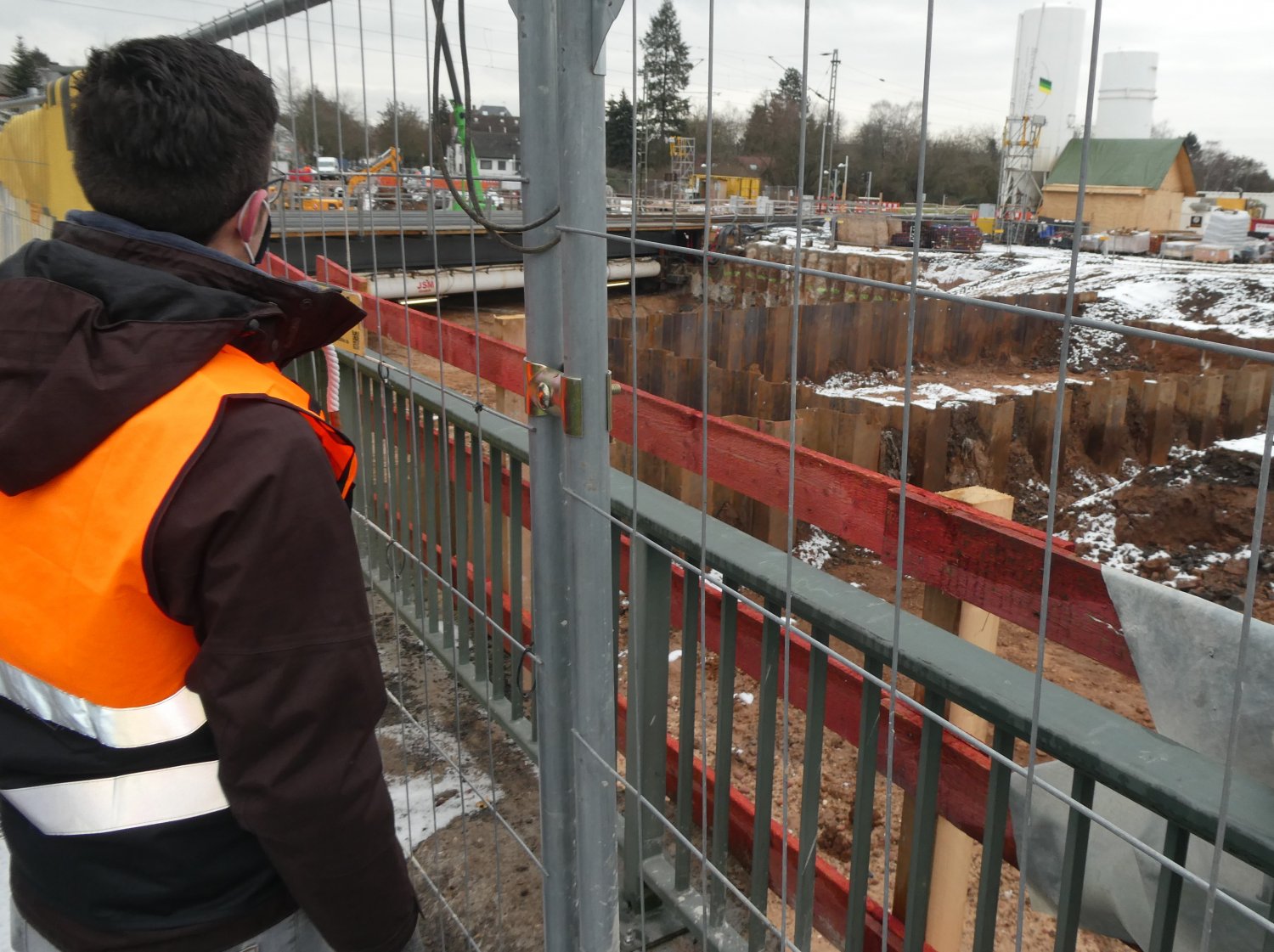 Die Bauarbeiten an der Frankfurter Landstraße schreiten voran.