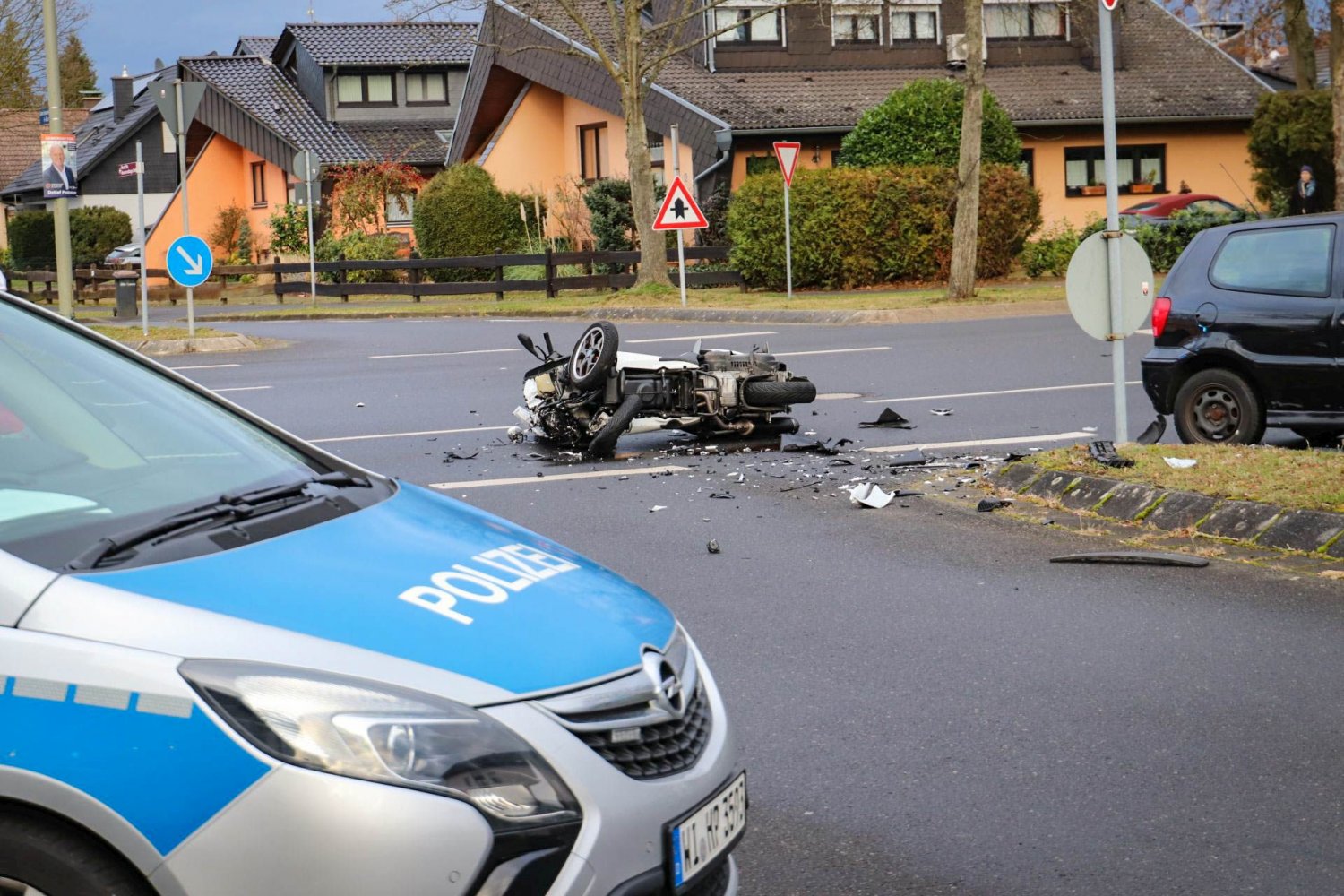 Schwerer Verkehrsunfall am späten Montagnachmittag in Großkrotzenburg.
