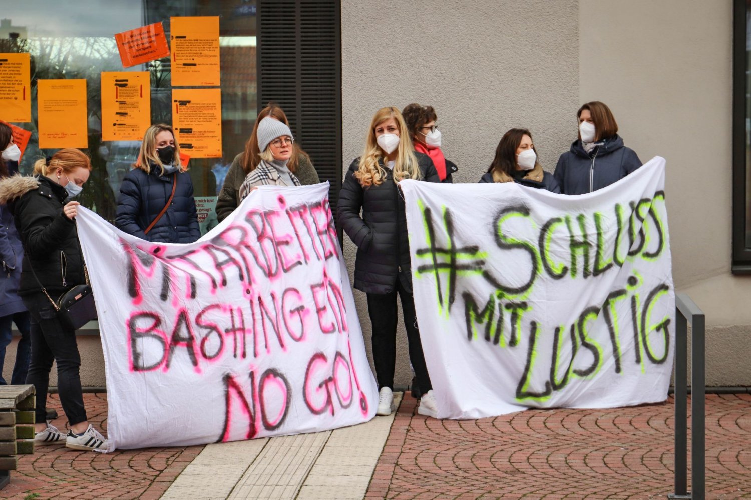 Demo vor dem Rathaus am Dienstag