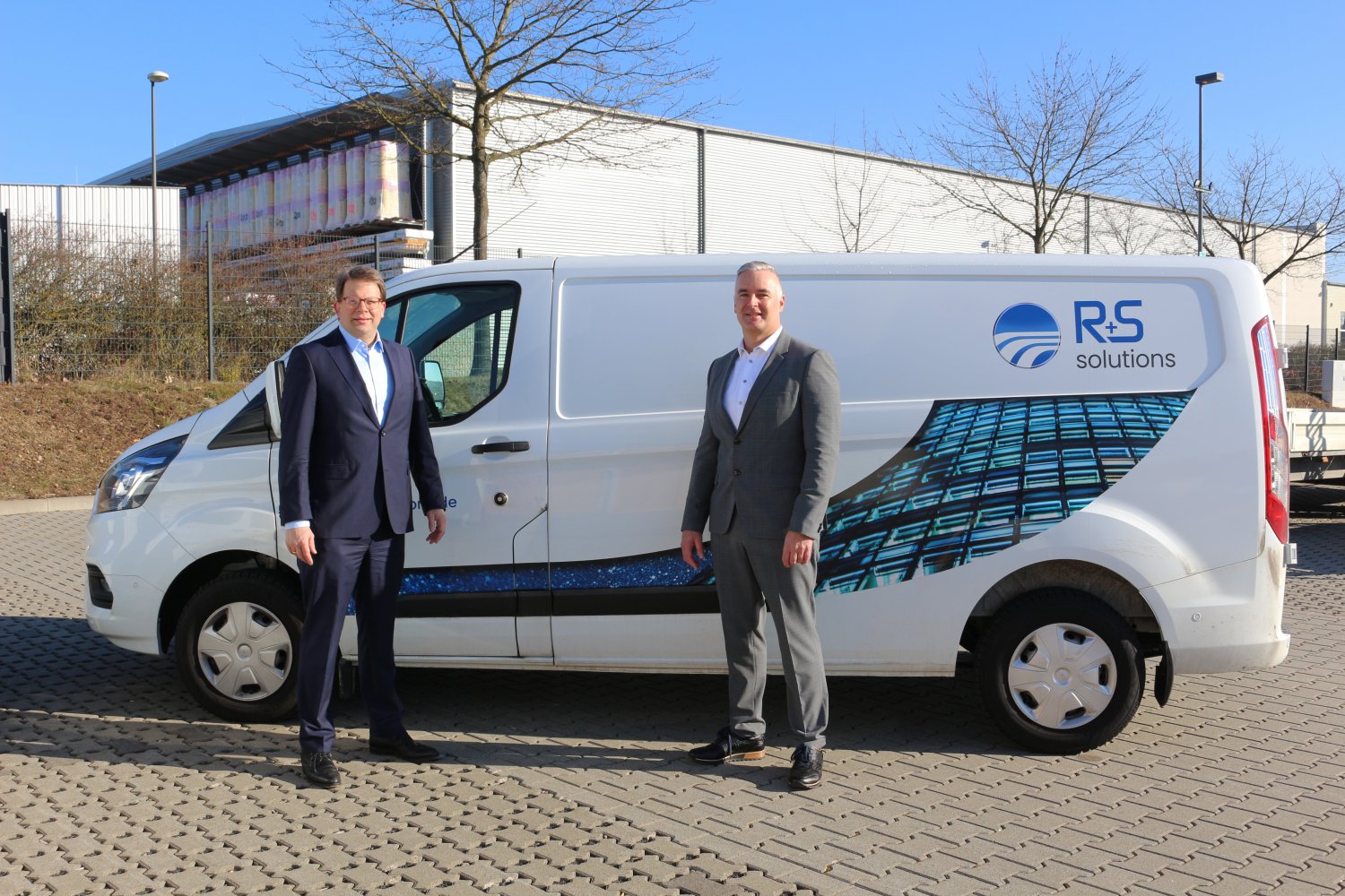 „Im Namen der Stadt gratuliere ich zu diesem starken Zeichen“ – Oberbürgermeister Dr. Wingenfeld und Ralph Burkhardt, Vorsitzender der Geschäftsführung, anlässlich der Sitzverlegung der R+S solutions GmbH zum 24.03.2022
