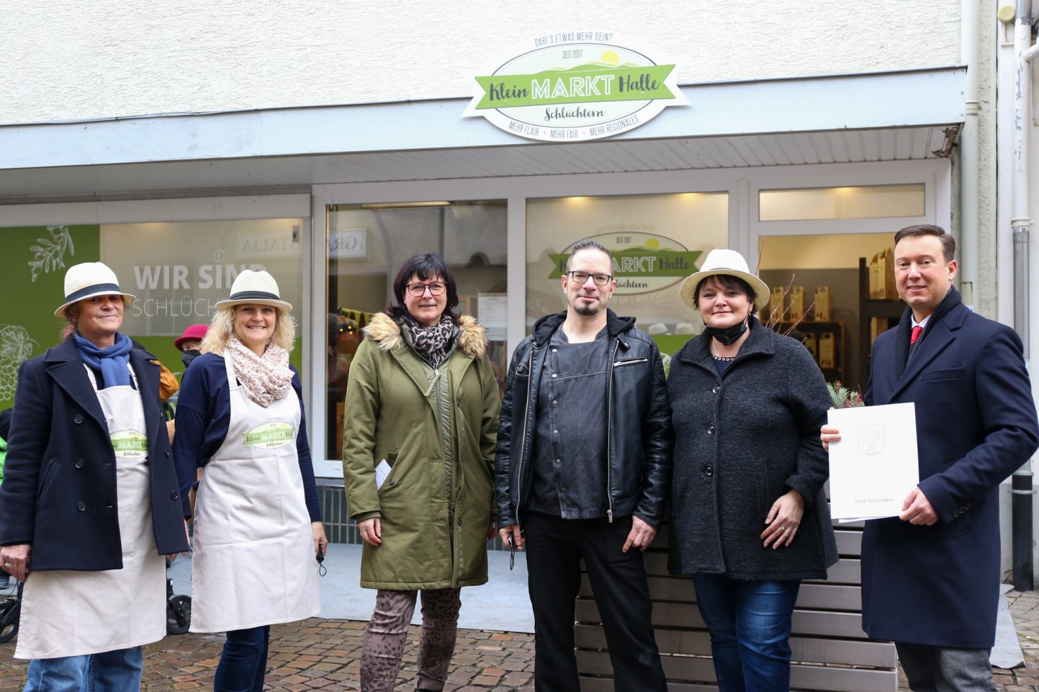 Bürgermeister Matthias Möller, Silke Ay, Christian Ay, Kerstin Baier-Hildebrand, Andrea Ruppert, Isa Nowottny (v.re.).