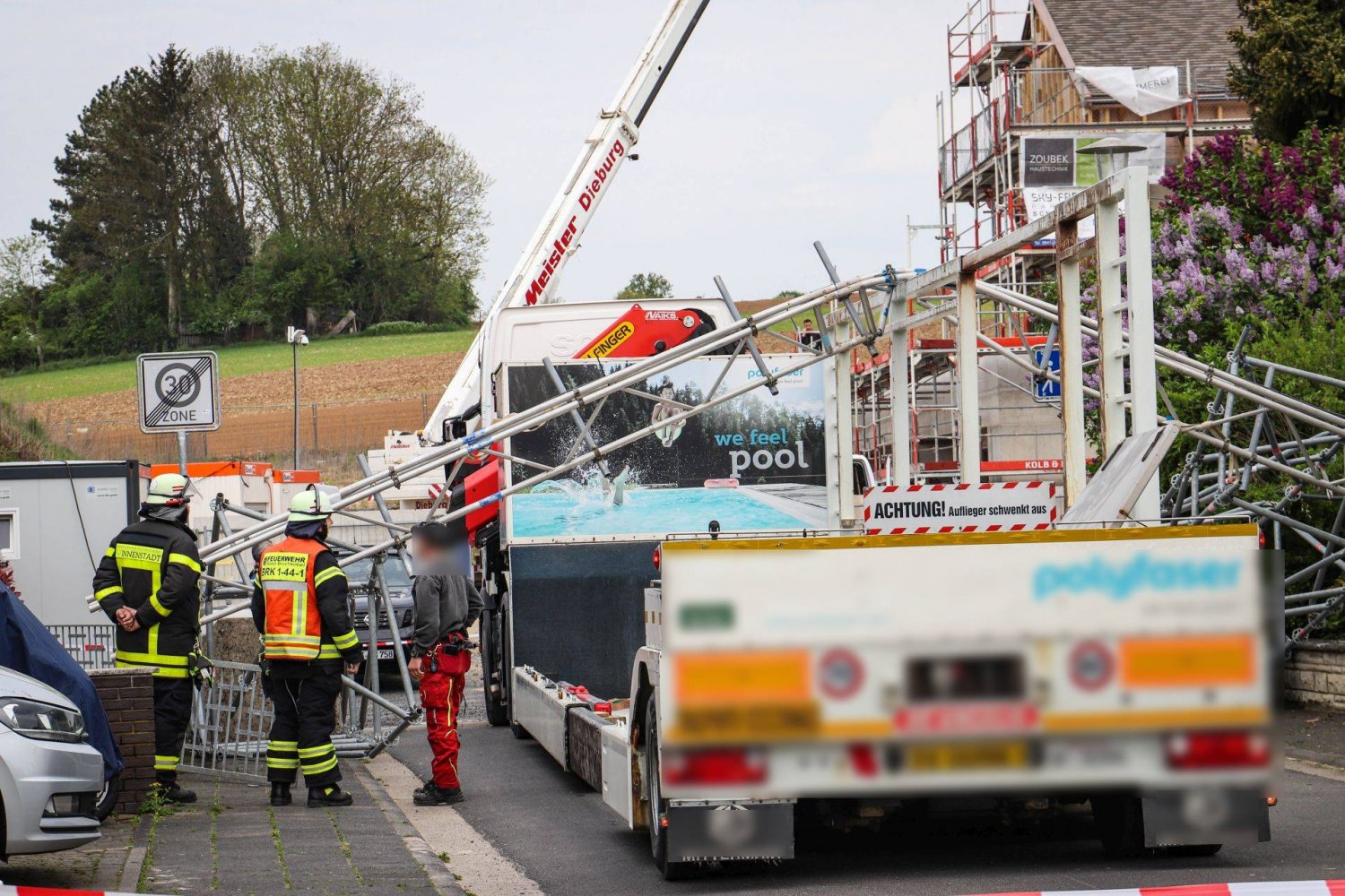 Unfall am Dienstag in Bruchköbel mit einem Lkw.