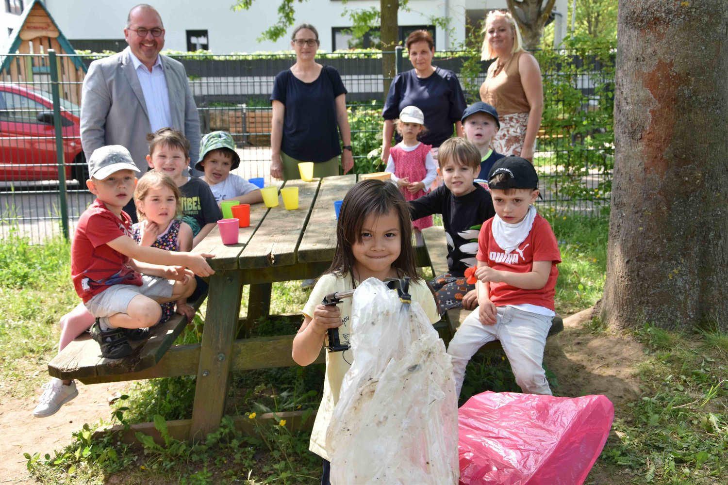 „Das ist schon ganz schön eklig, was die Leute alles wegwerfen“.