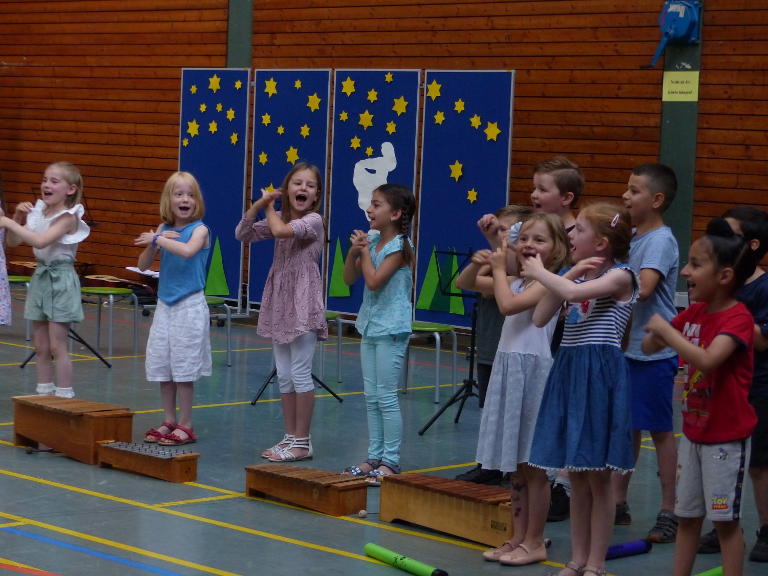 Die Kinder hatten sichtlichen Spaß mit ihrem Lehrer