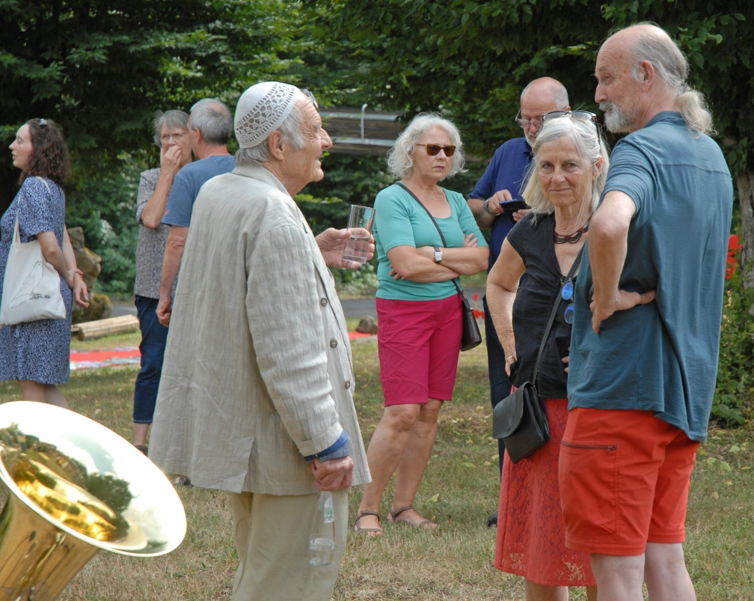 Das LandArt-Festival in Hutten wurde feierlich eröffnet