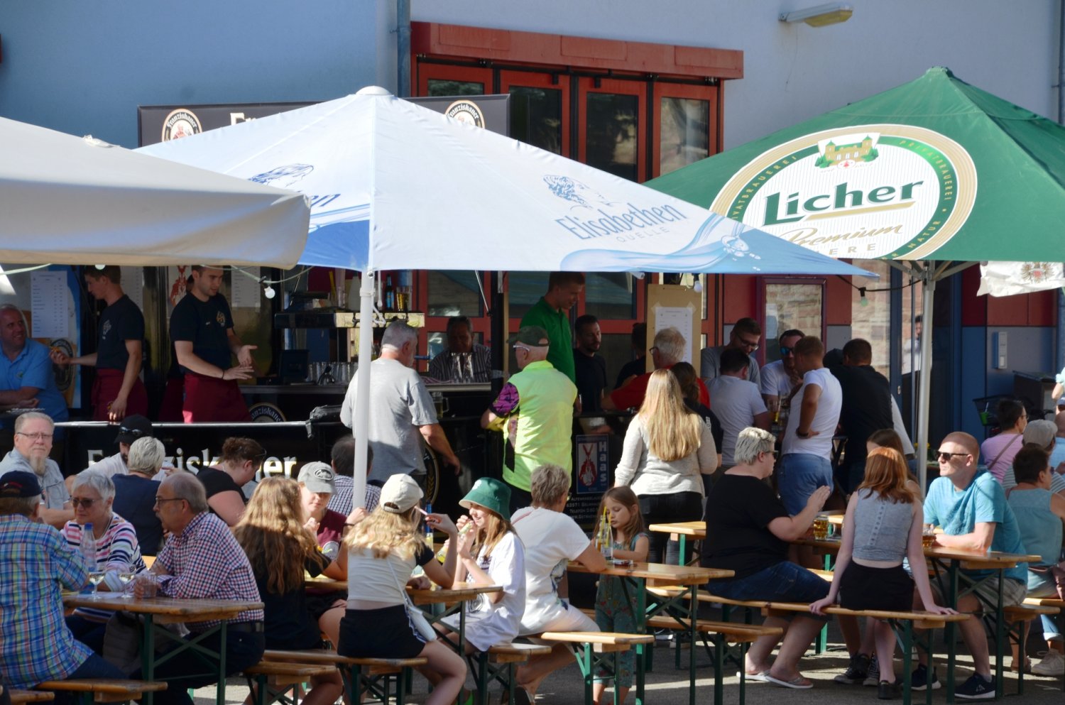 Endlich wieder Straßenkerb in Altenhaßlau