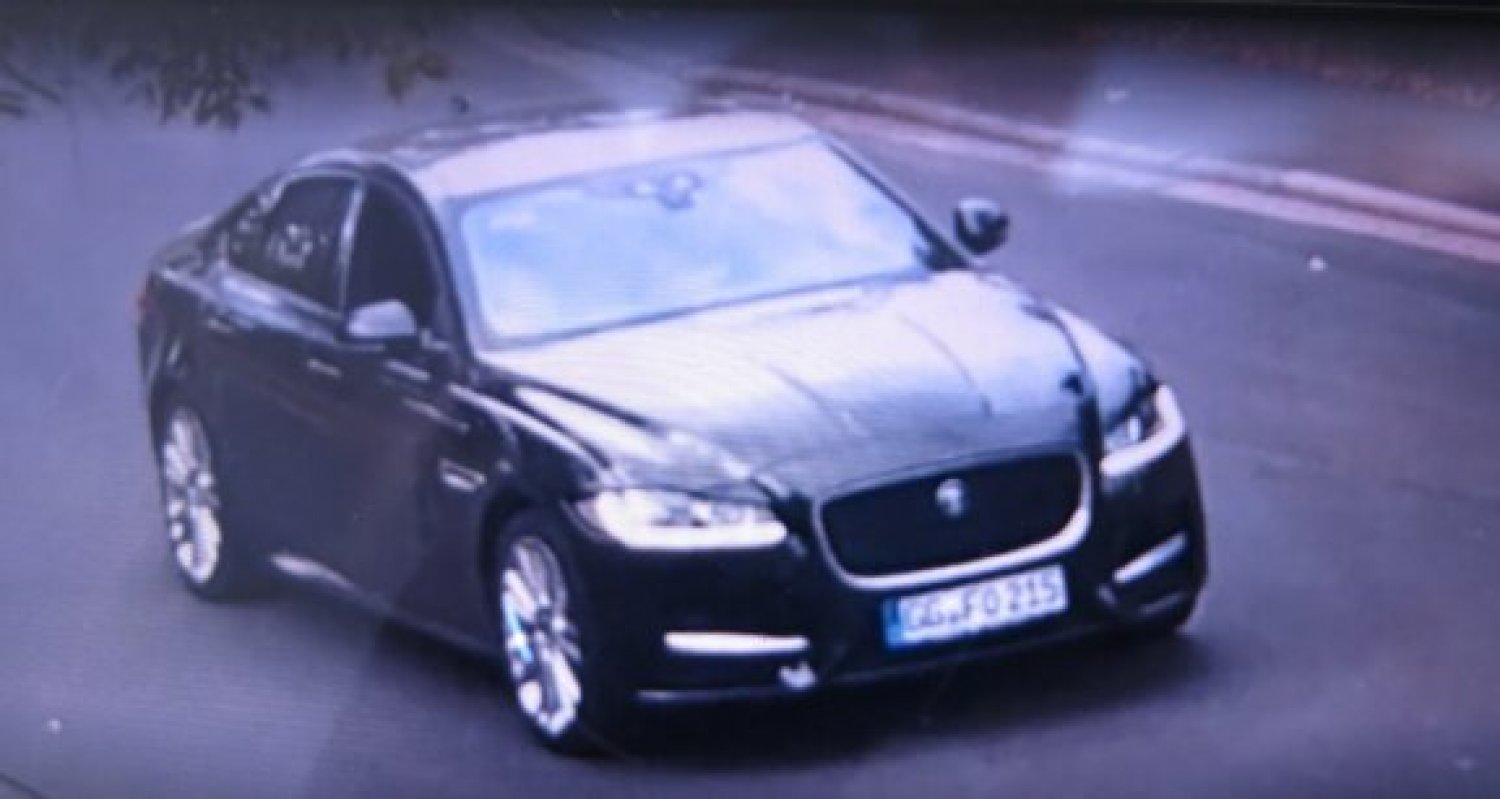 Das Flucht-Auto der Räuber: Ein Jaguar - den es gleich zweimal gibt