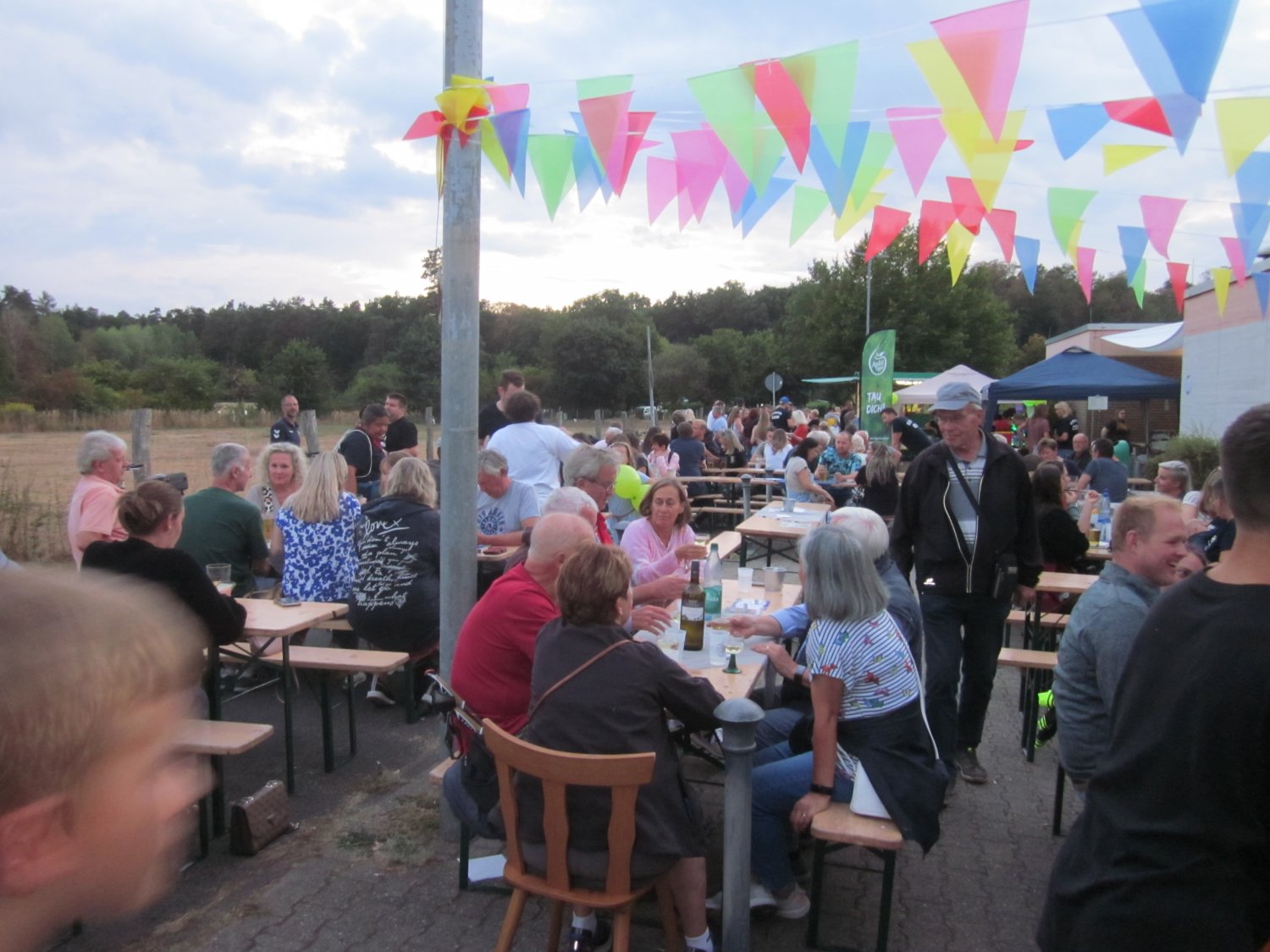 Das Eppelwoi-Fest war gut besucht.
