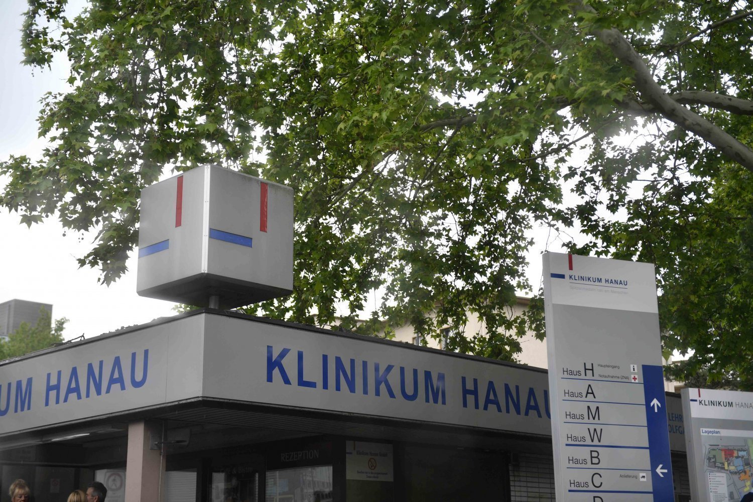Aufgrund des Corona-Winterplans der Bundesregierung und der damit verbundenen Neuregelung des Infektionsschutzgesetzes muss das Klinikum Hanau seine Besuchsregelung verschärfen.