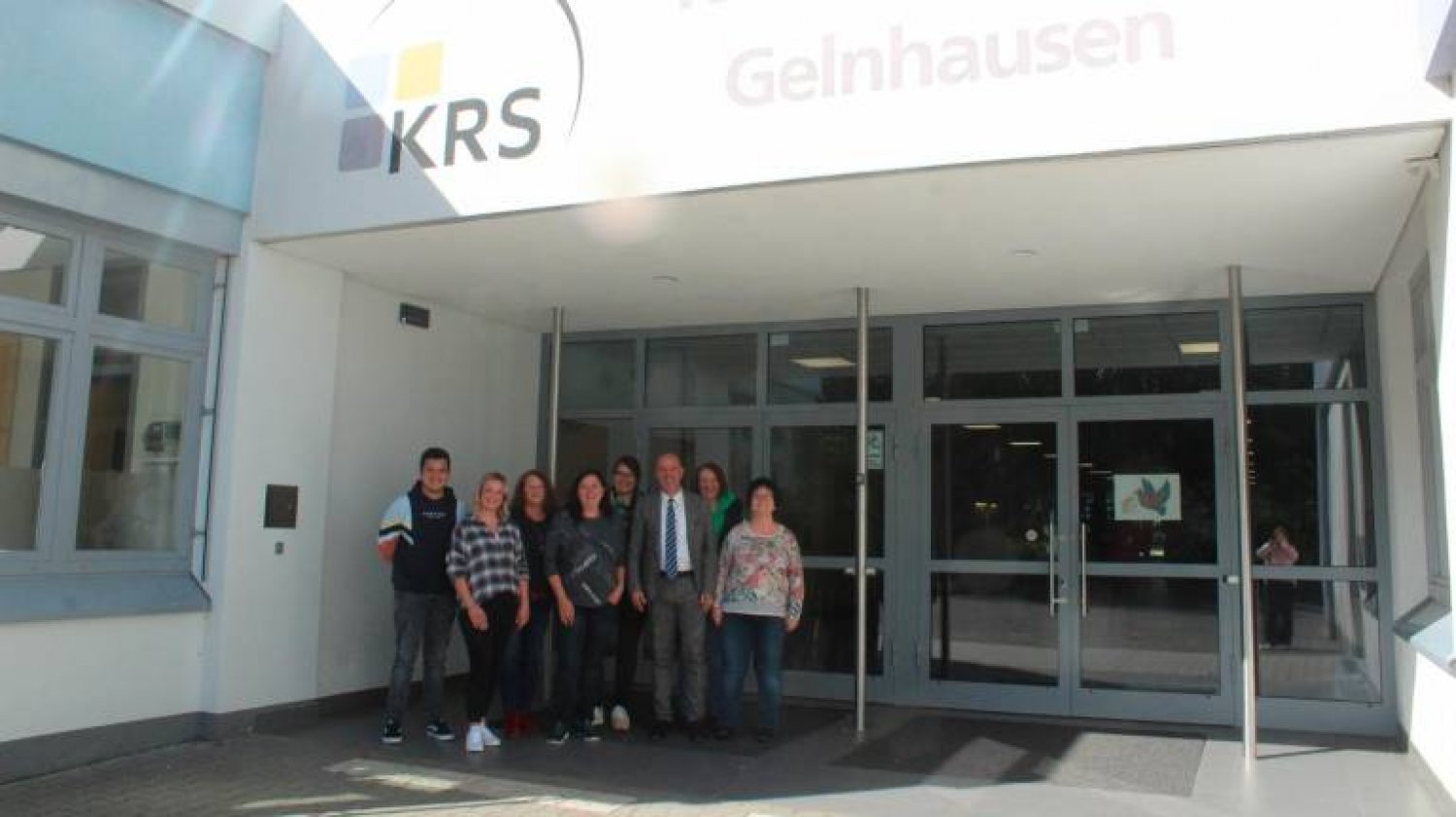 Das Projektteam unter dem aktuellen Schulnamen: Nils Schwalb, Laura Halbhuber, Sonja Funfack, Simone Grünewald, Eva-Maria Kessler, Michael Neeb, Manuela Wachsmuth und Eva-Maria Roth