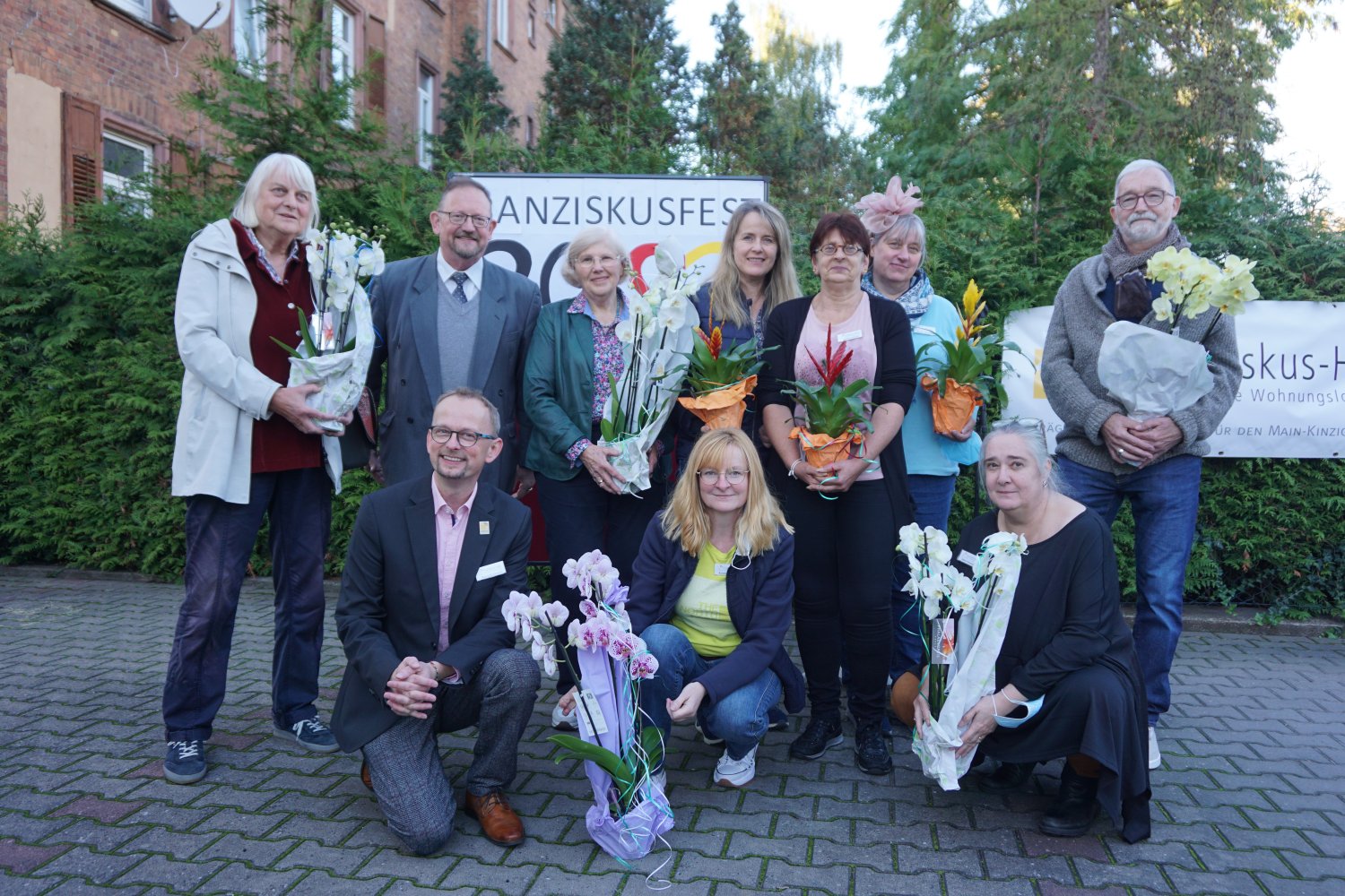 Beim Franziskus-Fest wurden langjährige haupt- und ehrenamtliche Mitarbeiter der ökumenischen Wohnungslosenhilfe für ihr Engagement geehrt. 