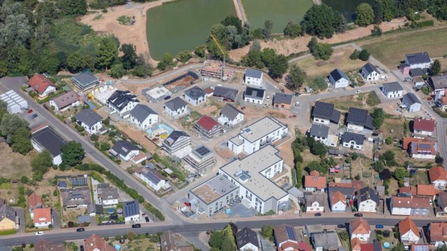 Die Entwicklung des Baugebiets Lederfabrik Bernbach könnte mit einem geringeren Defizit abschließen, als es die Gemeinde Freigericht zuletzt erwartet hat.
