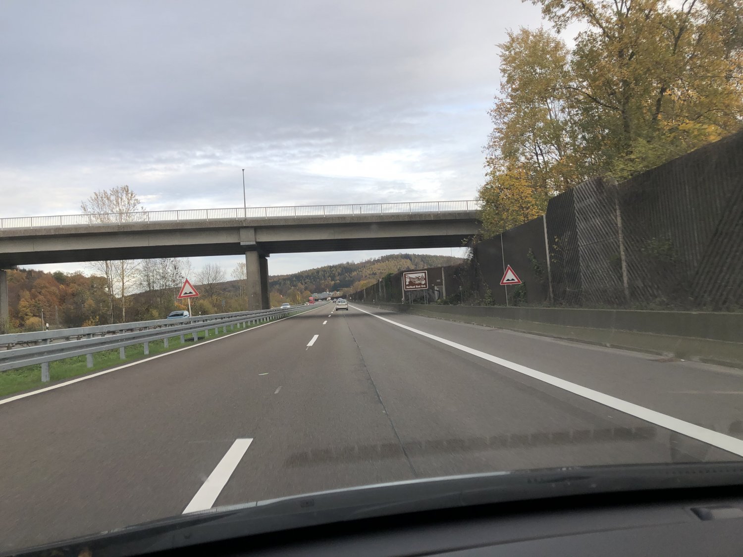 Auf der A66 hubbelt und wackelt es nach Bauarbeiten