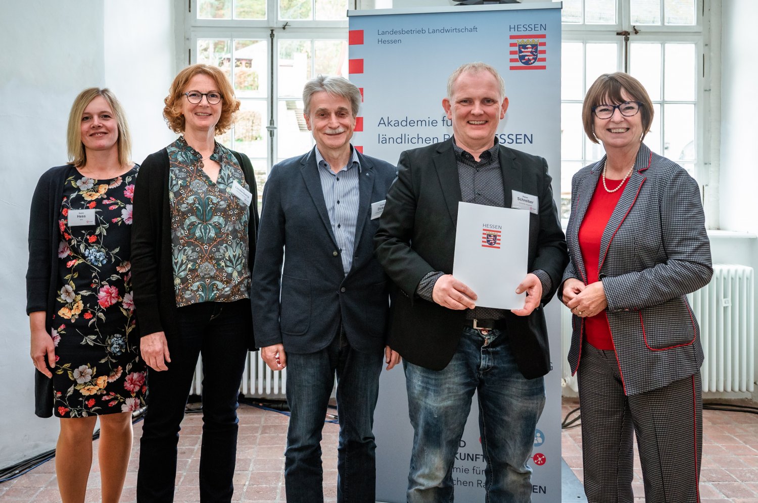 Vorsitzender Rainer Schreiber sowie Thomas Dickert (Geschäftsführung), Anette Lindenberg (Regionalmanagement) und Katrin Hess (Main-Kinzig-Kreis), v.r.n.l.