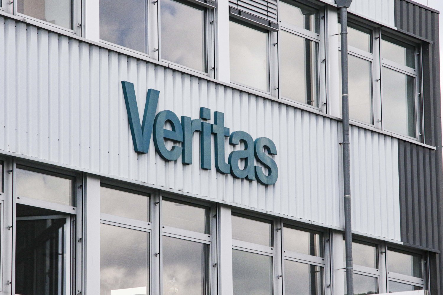 Der Sitz der Veritas bleibt in Gelnhausen