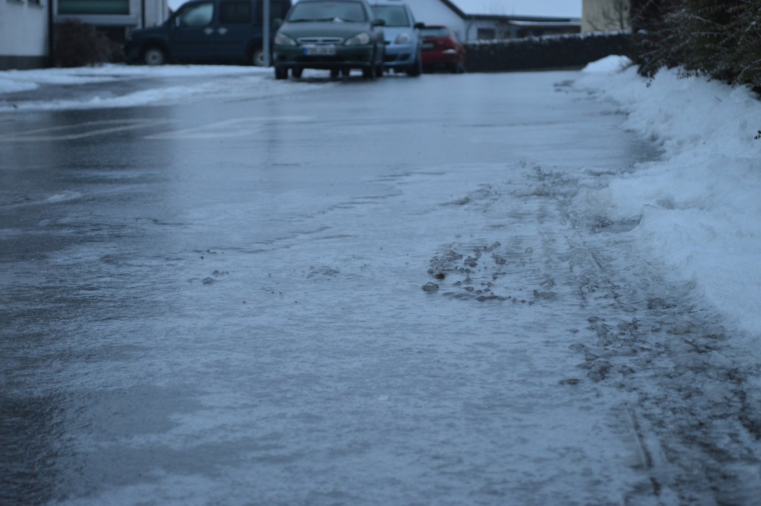 Bereits seit Sonntagmittag wurde über verschiedene Kanäle vor dem Wetterwechsel und den entsprechenden Folgen gewarnt.