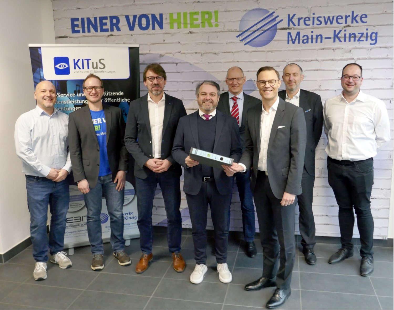 Zlatko Zukic, Sascha Kling, Bernd Knüttel, Daniel Glöckner, Stefan Bechtold, Oliver Habekost, Jörg Deusinger, Dennis Naumann (v.li.).