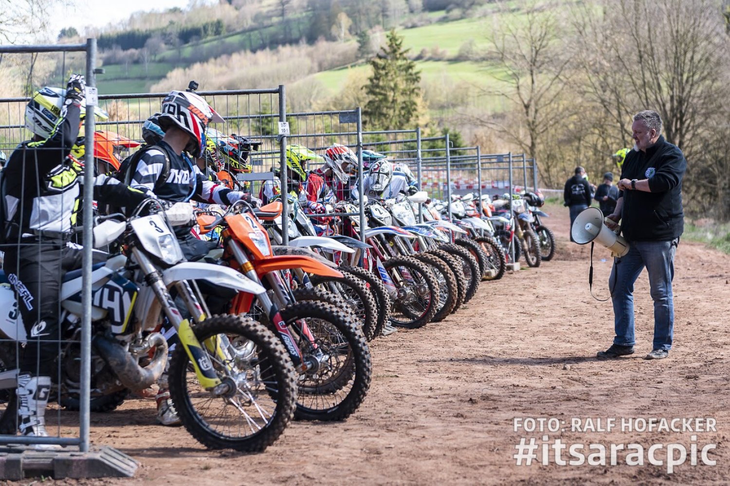 Enduro Fahrer aus der Region und ganz Deutschland werden beim MRSC Mernes zusammenkommen, um nach der Winterpause in die neue Saison zu starten.