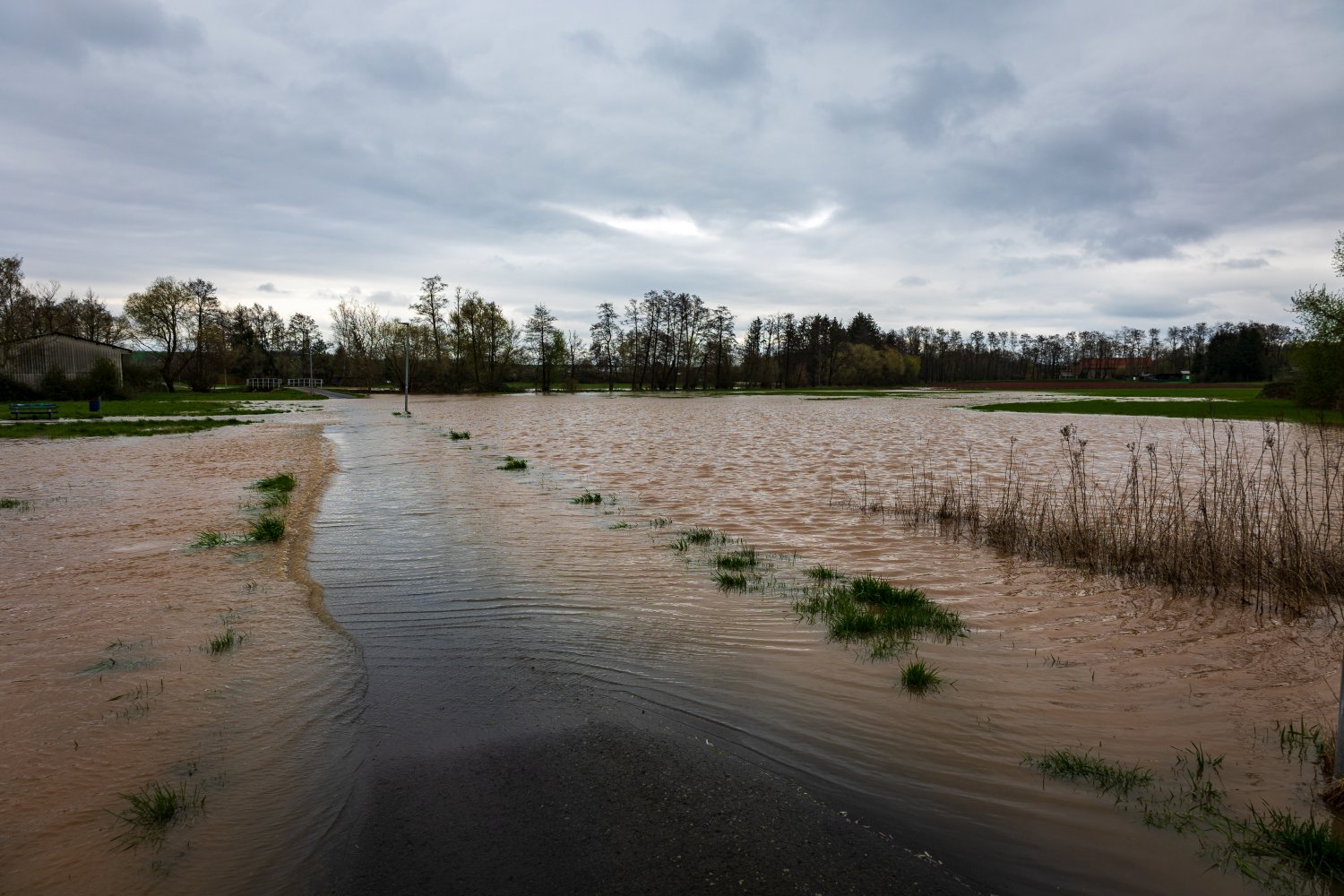 Hochwasser-Bilder aus Gründau, Gelnhausen und Langenselbold