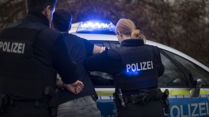 Polizei Und Staatsanwaltschaft Gelingt Schlag Gegen Drogenbande