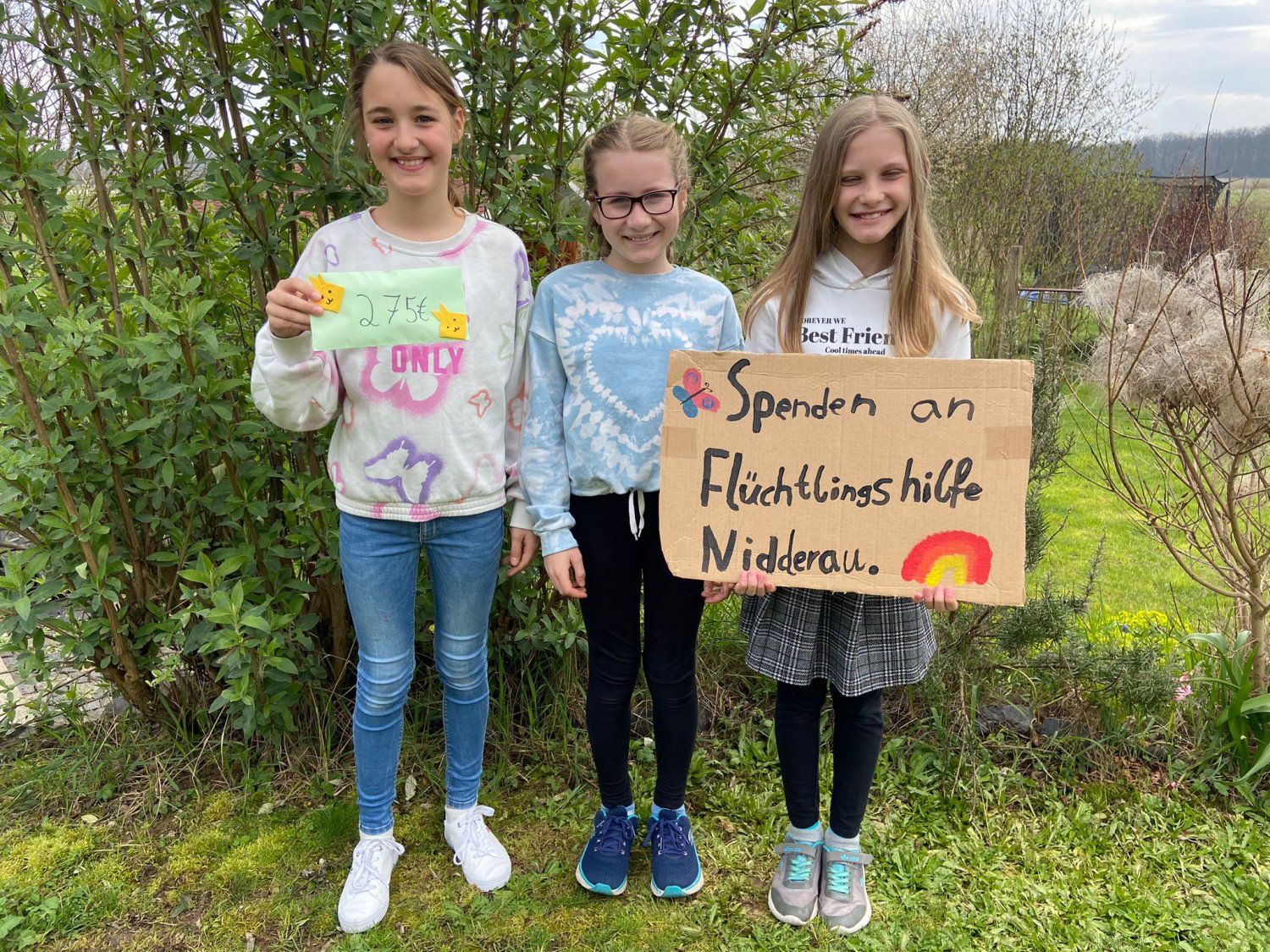 Mia, Hanna und Annika aus dem Nidderauer Ortsteil Eichen basteln gern. Dabei kam ihnen die Idee, damit etwas Gutes zu tun.
