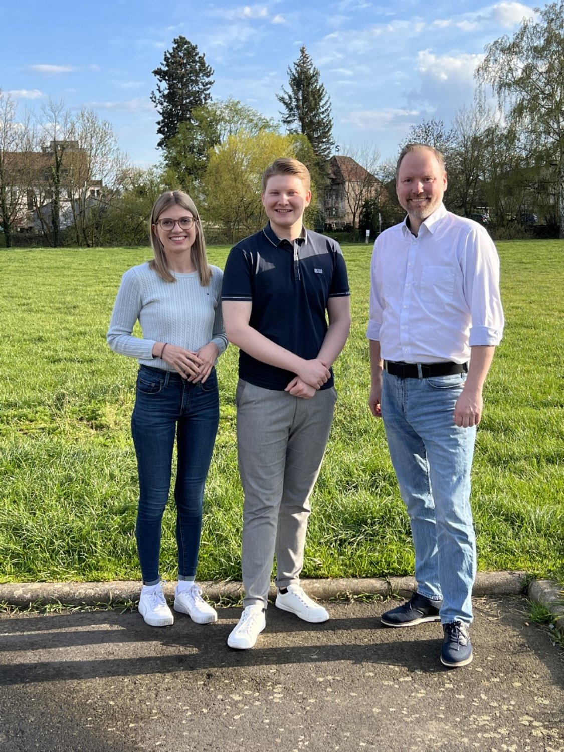 v.l.n.r.: Marie-Therese Samer (Schatzmeisterin JU Gelnhausen), Lukas Querengässer (Vorsitzender JU Gelnhausen), Christian Litzinger (CDU-Bürgermeisterkandidat für Gelnhausen).