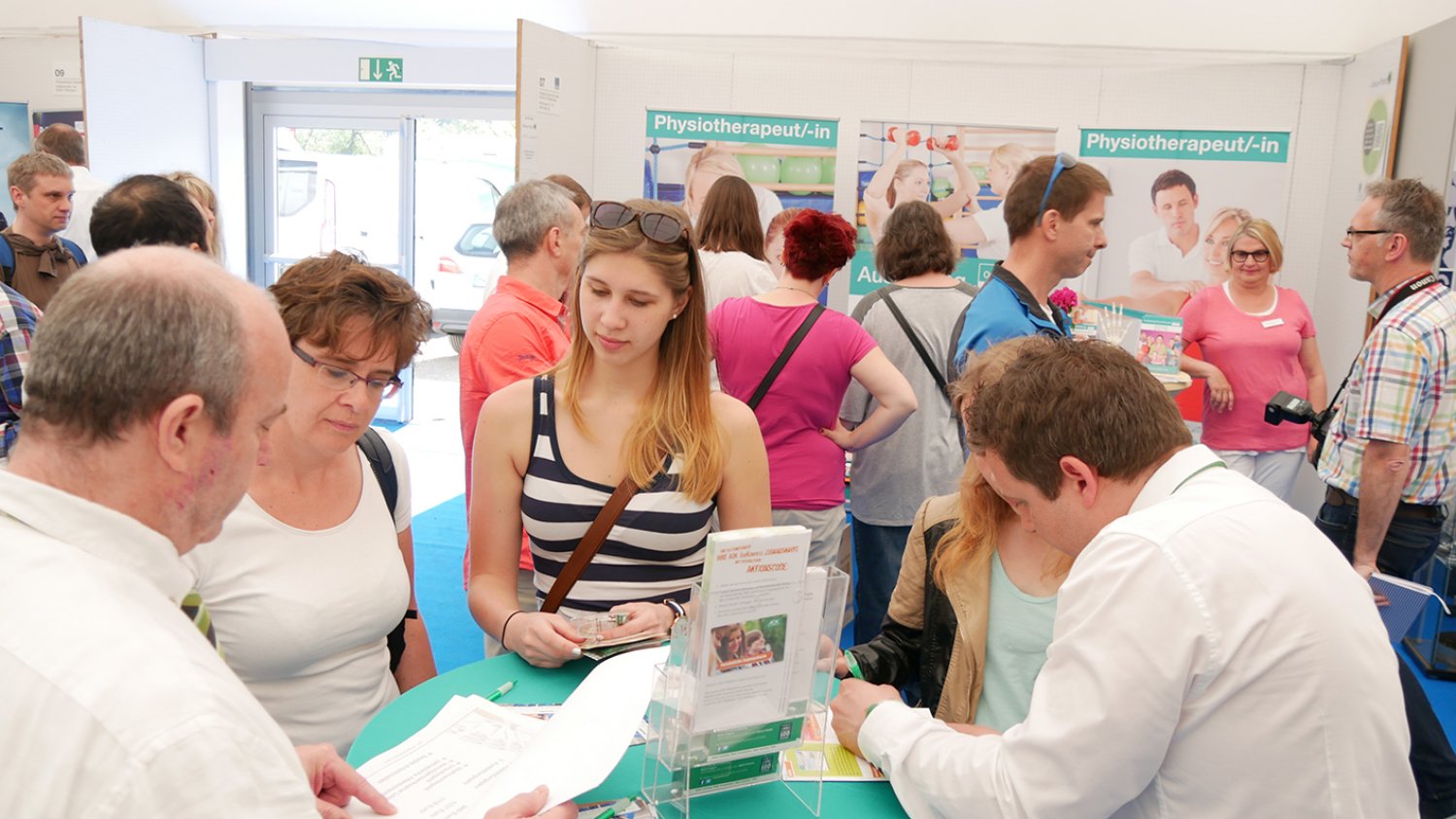 Die Berufs- und Ausbildungsmesse Main-Kinzig (BAM) bietet jungen Menschen auf der 73. Messe Wächtersbach am Dienstag, den 16. Mai 2023 erneut ein Ausbildungsangebot.