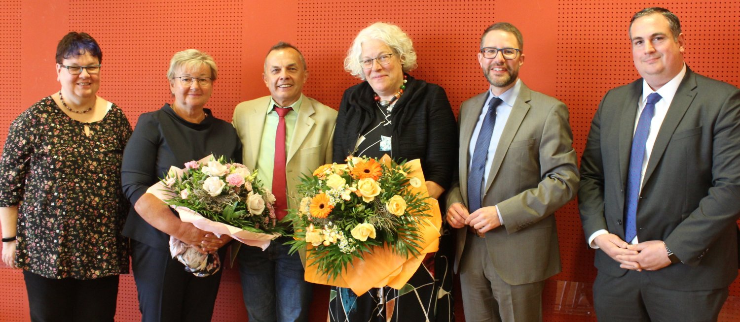 Ulrike Schmid (Büro für Frauenfragen und Chancengleichheit), Susanne Völker, Uwe Hammer (Vorsitzender Personalrat), Sibylle Oberländer, Landrat Thorsten Stolz und Jan Jakobi (Leiter Amt für Personal, Planung und Organisation).