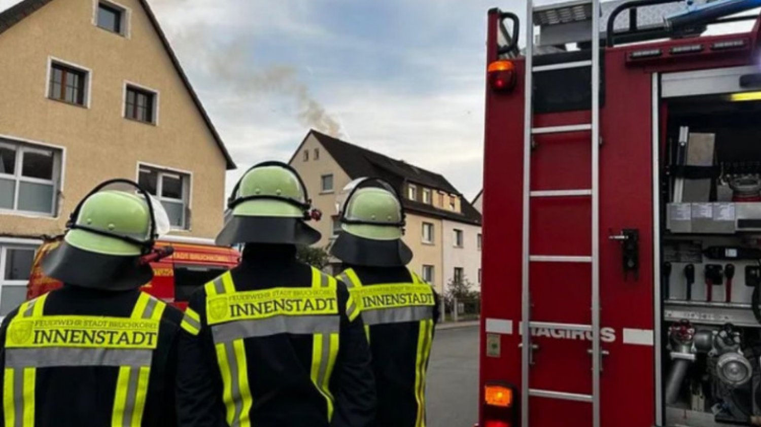 DIe Bruchköbeler Kommunalpolitik setzt sich gemeinsam für freiwilligen Feuerwehrdienst ein.