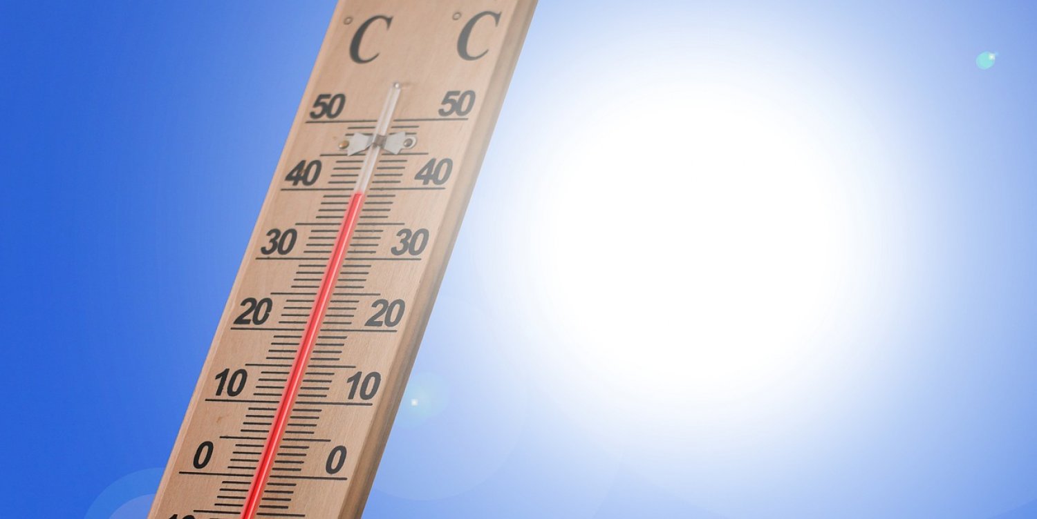 Vor heißen Temperaturen im Sommer kann sich niemand verstecken, aber schützen.