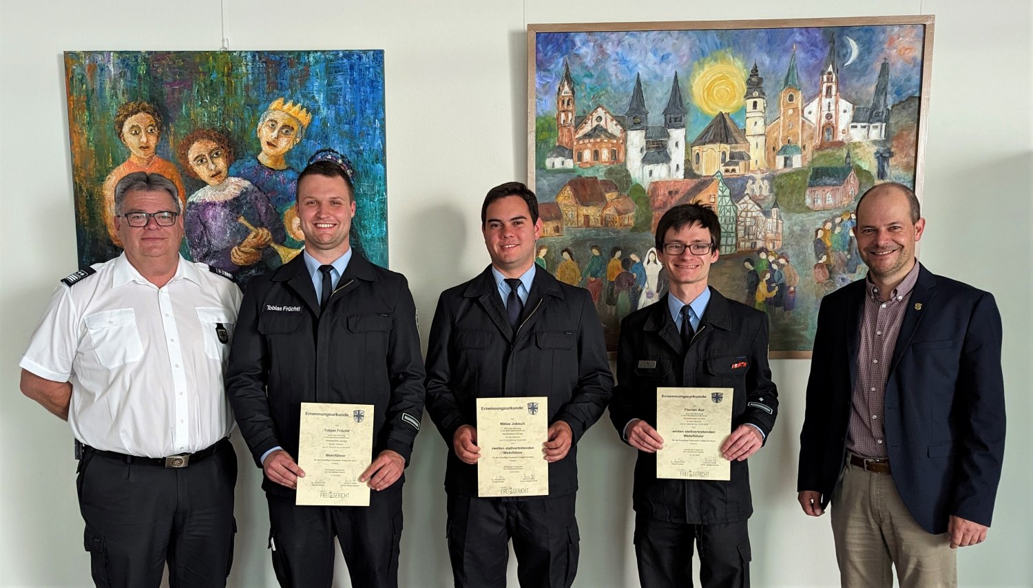 V.l.n.r.: Gemeindebrandinspektor Harald Hellenbrandt, Wehrführer Tobias Früchtl, zweiter stellv. Wehrführer Niklas Jokisch, erster stellv. Wehrführer Florian Aul und Bürgermeister Dr. Albrecht Eitz.
