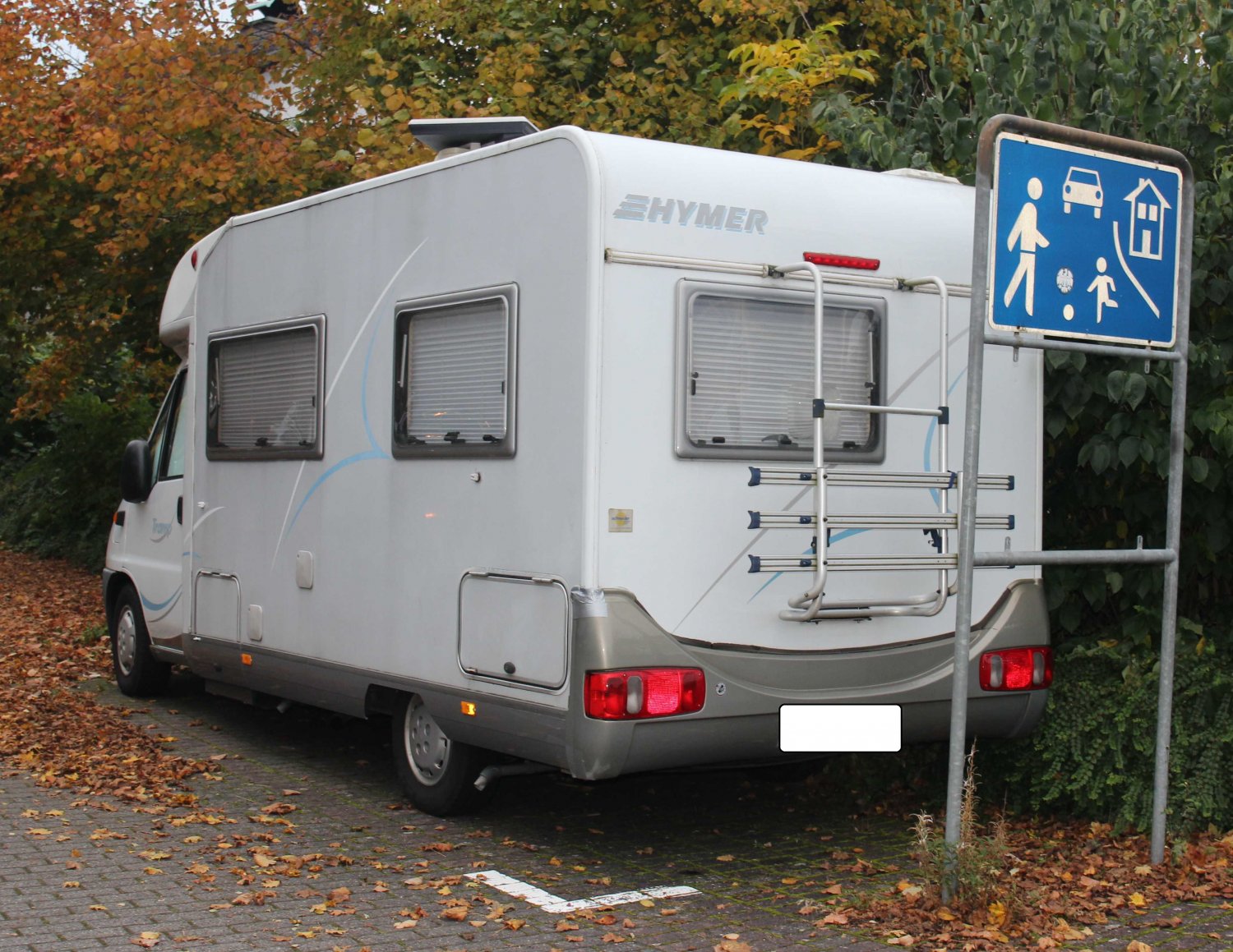 ACE erklärt Parken mit Wohnmobil und Wohnwagen