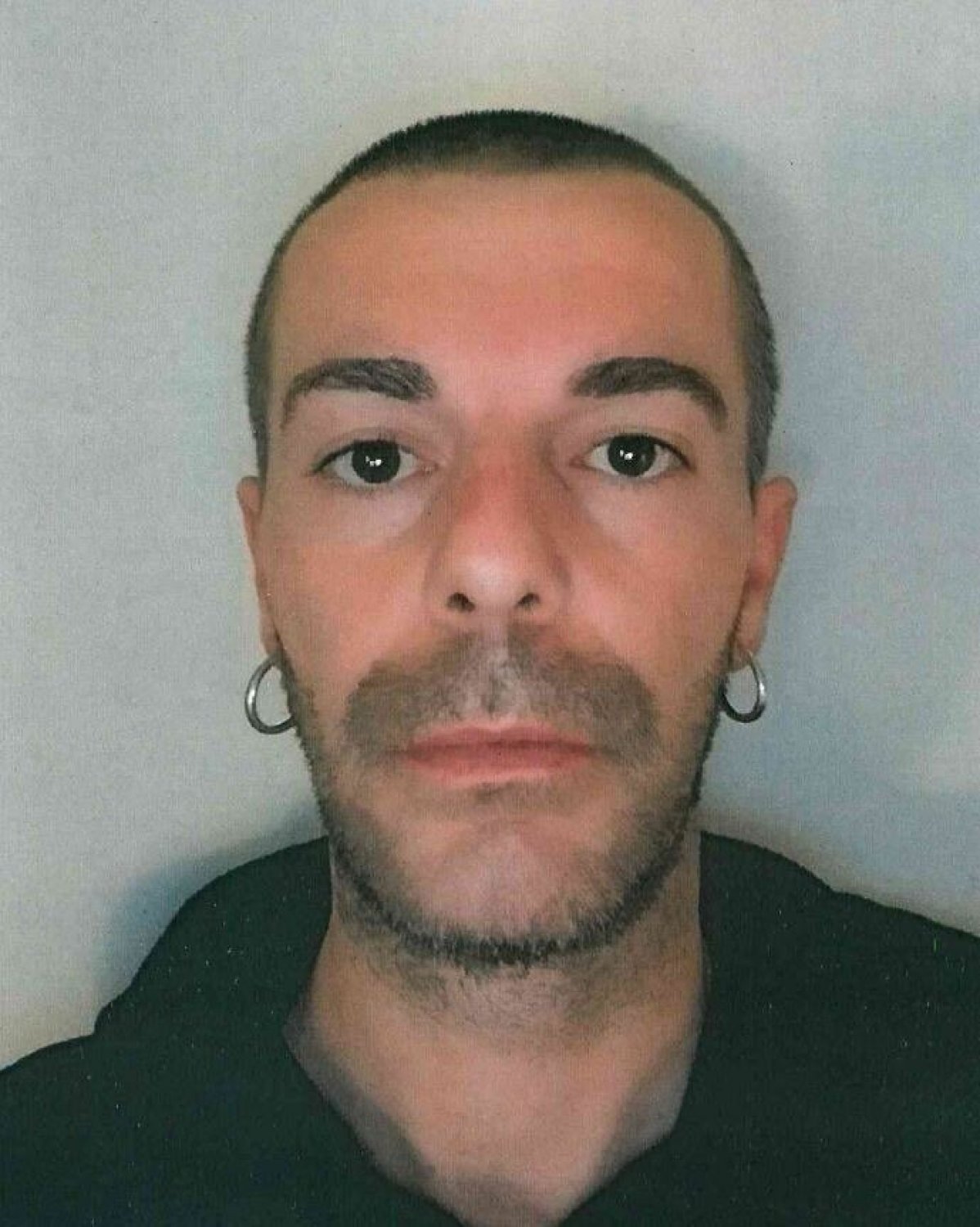Wo ist Israel Jacobo Martinez B. aus Schöneck?