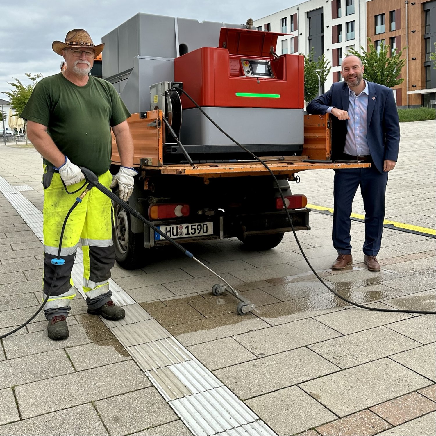 Die Stadt Nidderau setzt auf ökologische Unkrautbeseitigung.