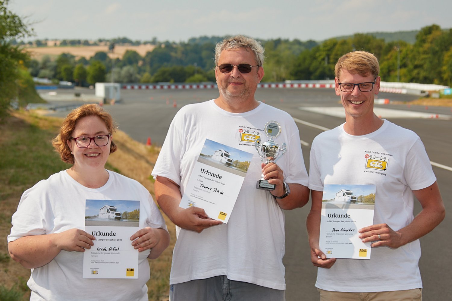 Haben den Hessen-Entscheid mit Bravour gemeistert: Nicole Seifert aus Maintal, Thomas Petrick aus Hofheim und Sven Schreiber aus Hanau. 