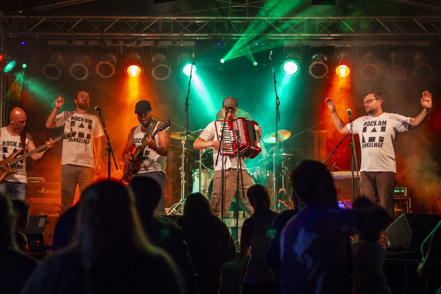 Rechtzeitig zu ihrem Heimspiel beim diesjährigen Rock am Hinkelhof-Festival veröffentlichen die Schlüchterner Polit-Rocker 