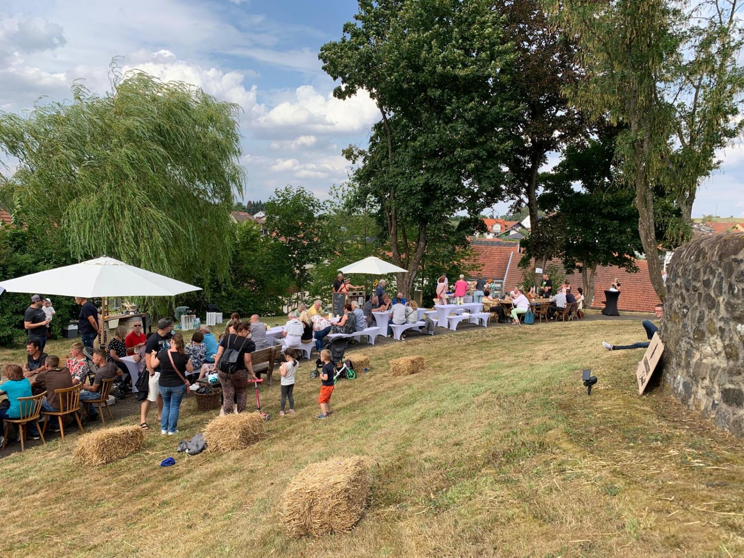 Brachttal: Genusszeit Schmidt feiert Sommerfest