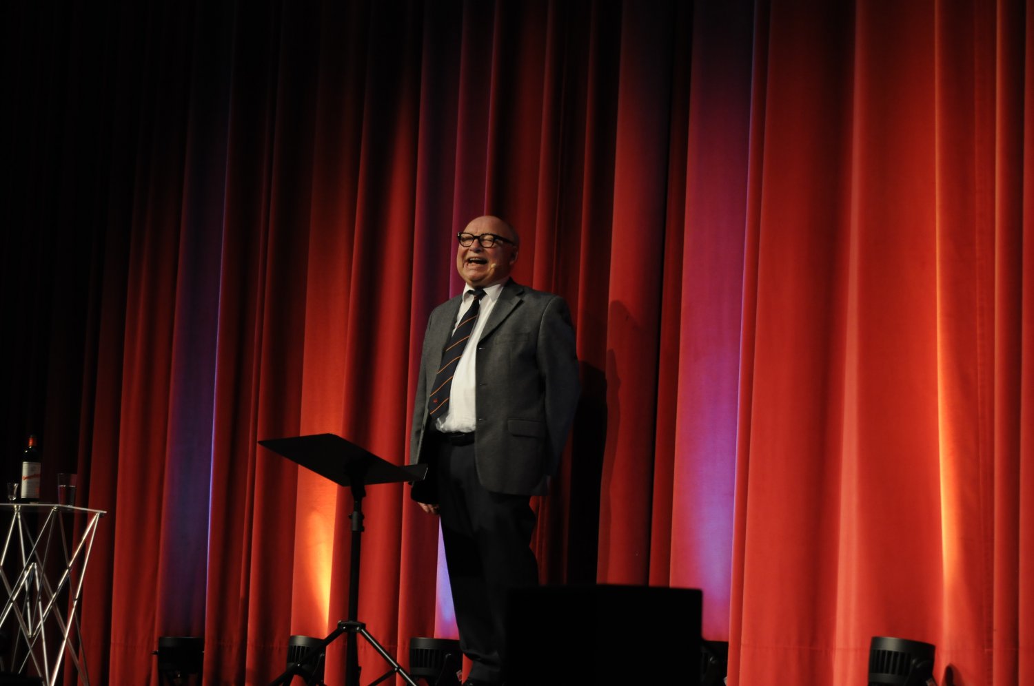 Hans-Joachim Heist als Heinz Erhardt.