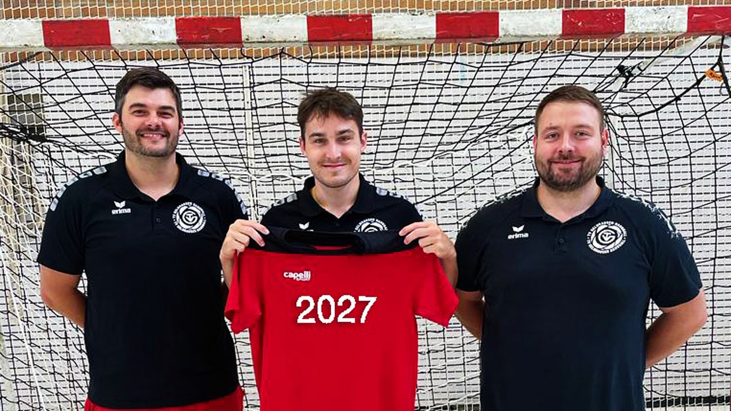Top-Torjäger Yannik Mocken hat seinen Vertrag bis 2027 verlängert.