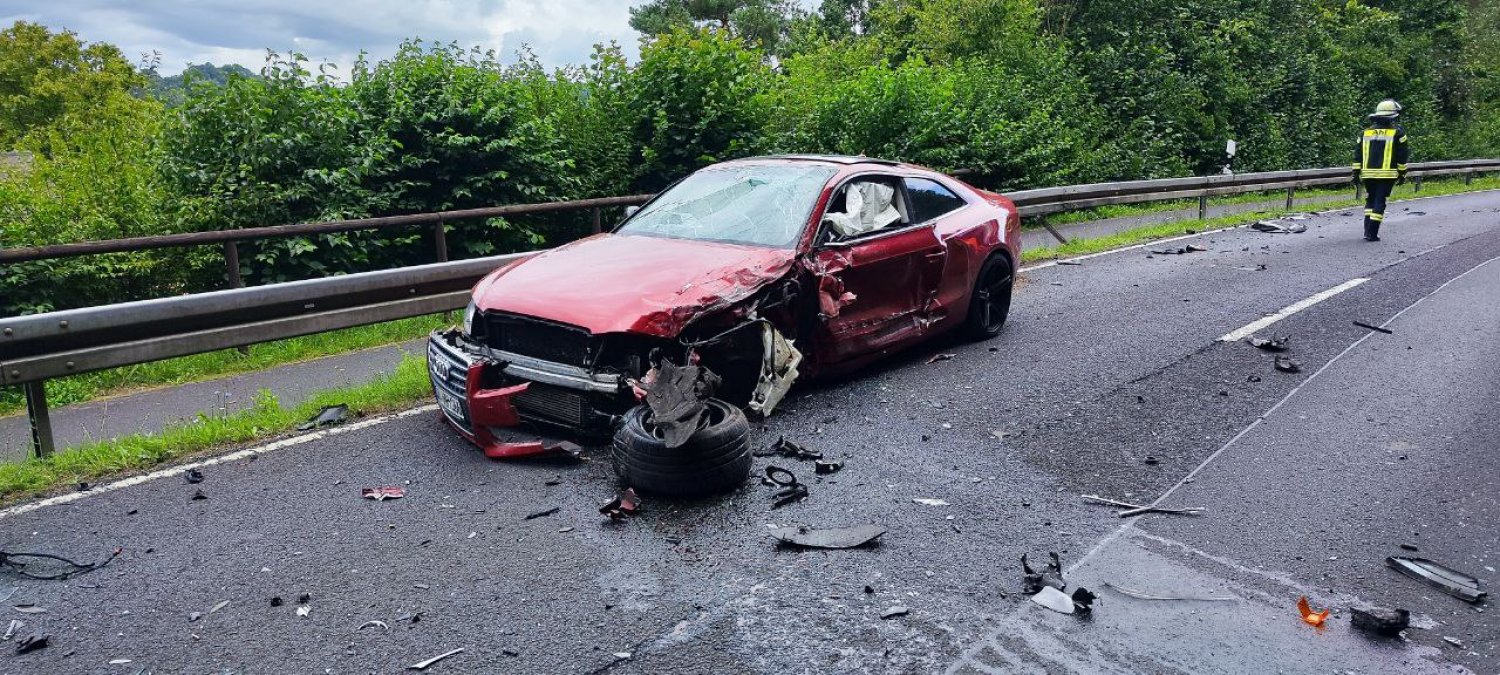Bad Soden-Salmünster: Frontalcrash zweier Pkw am Samstagmittag