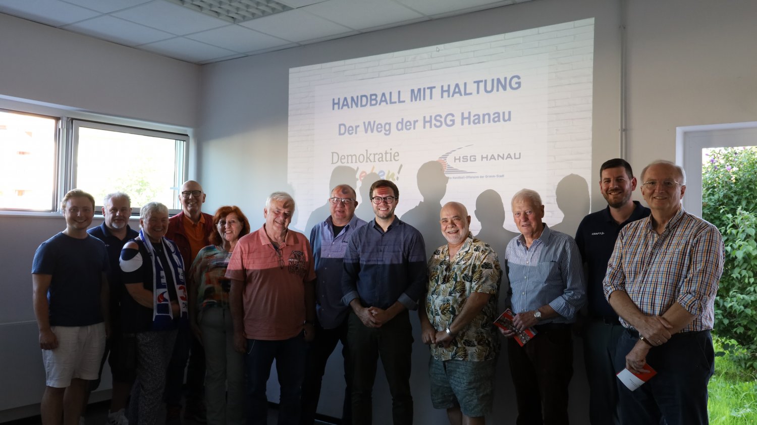 Die SPD Stadtverordneten bei der HSG Hanau.