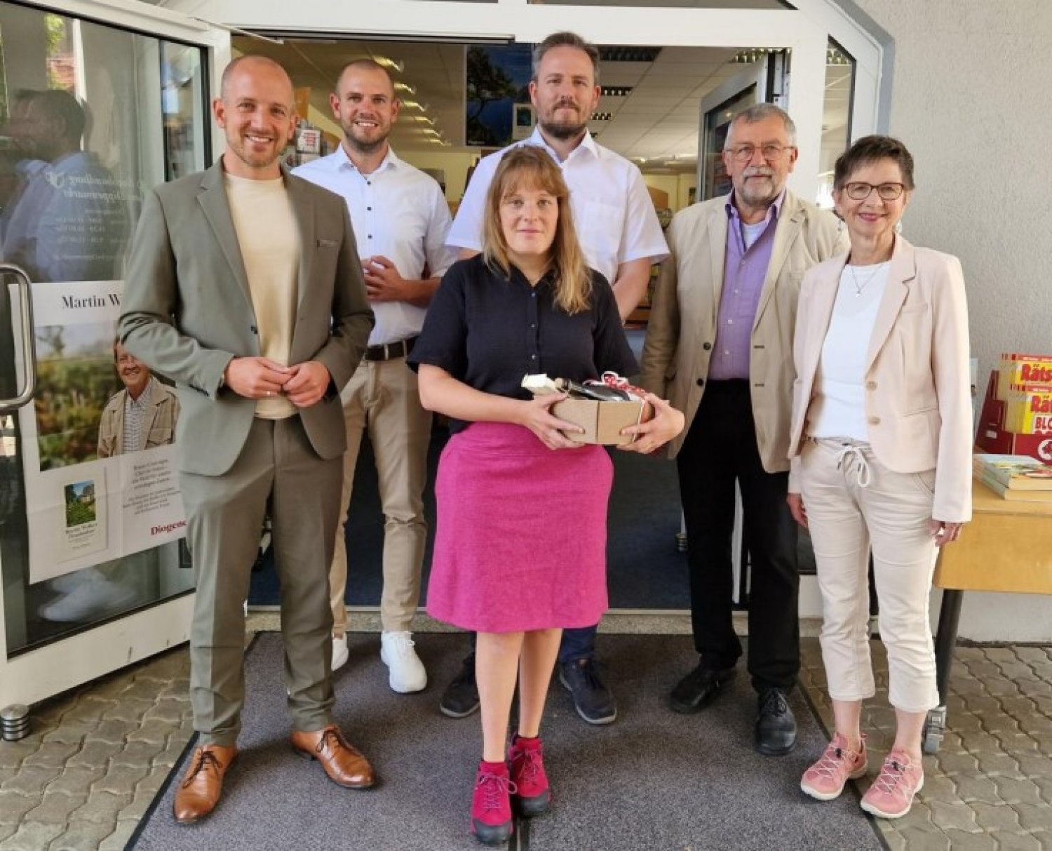 v.l.n.r.: Bürgermeister Dominik Brasch, Johannes Eckert (muve GmbH), Marion und Eike Stock, Eugen und Regina Bagus