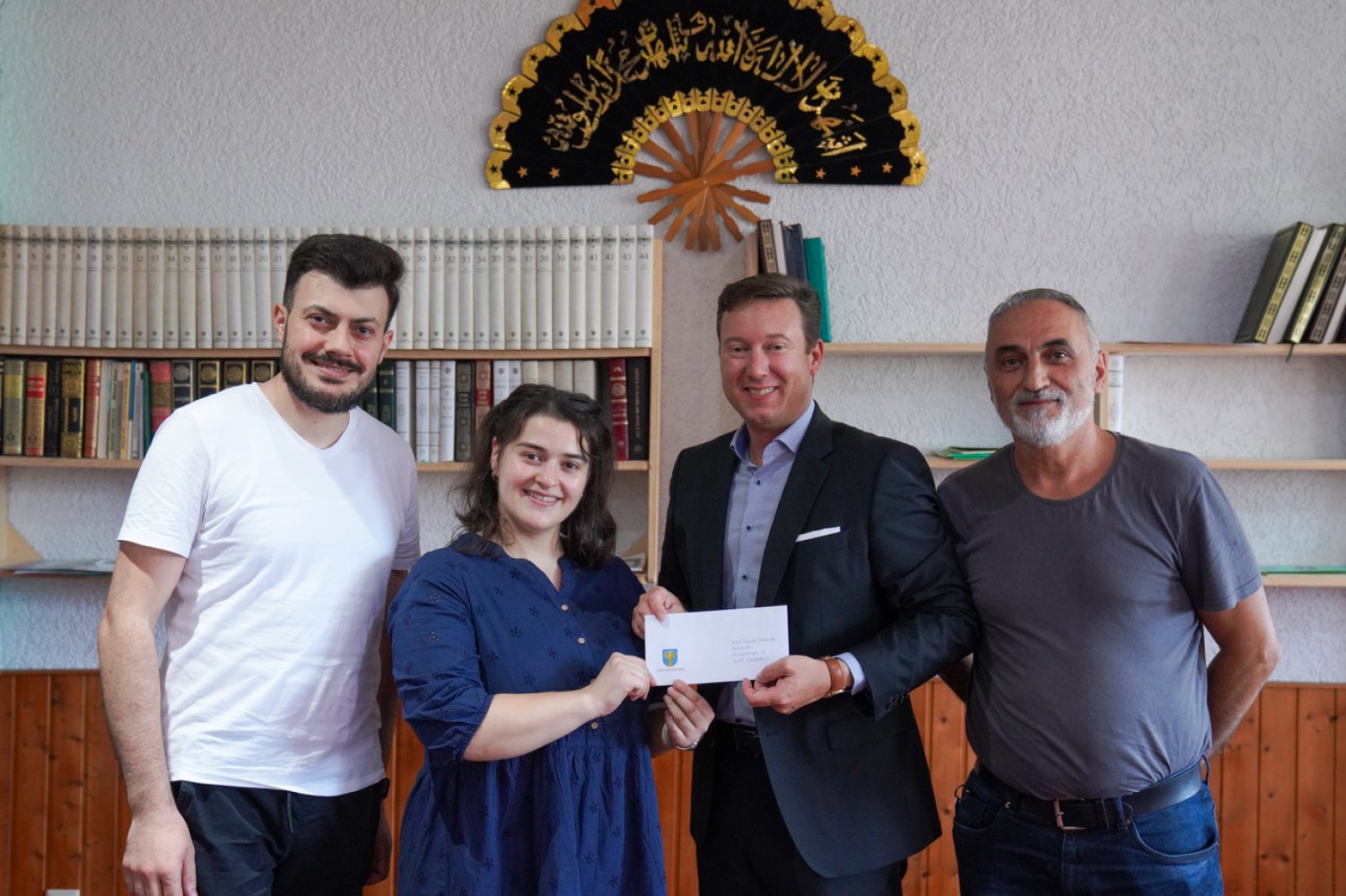 In der Bergwinkelstadt leben mehr als 88 Nationen. „Wir wollen ein Schlüchtern für alle sein“, sagt Bürgermeister Matthias Möller. Deshalb stattete er erneut der türkisch-islamischen Gemeinde einen Besuch ab.